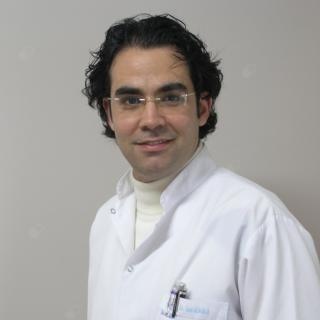 Dr. Oral Sökücü